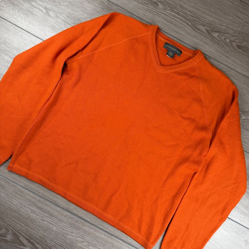 Banana Republic Mens V-Neck Wool Raglan Sleeve Sweater Orange Large